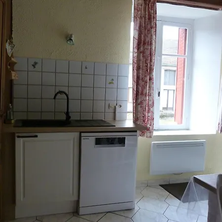 De Charme Avec Jardin Clos, Terrasse Couverte Et Poele A Bois A Breuvannes-en-bassigny - Fr-1-611-44 Holiday home Breuvannes