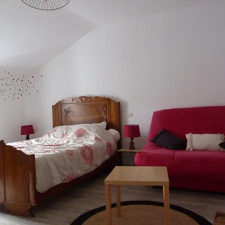 De Charme Avec Jardin Clos, Terrasse Couverte Et Poele A Bois A Breuvannes-en-bassigny - Fr-1-611-44 Holiday home *